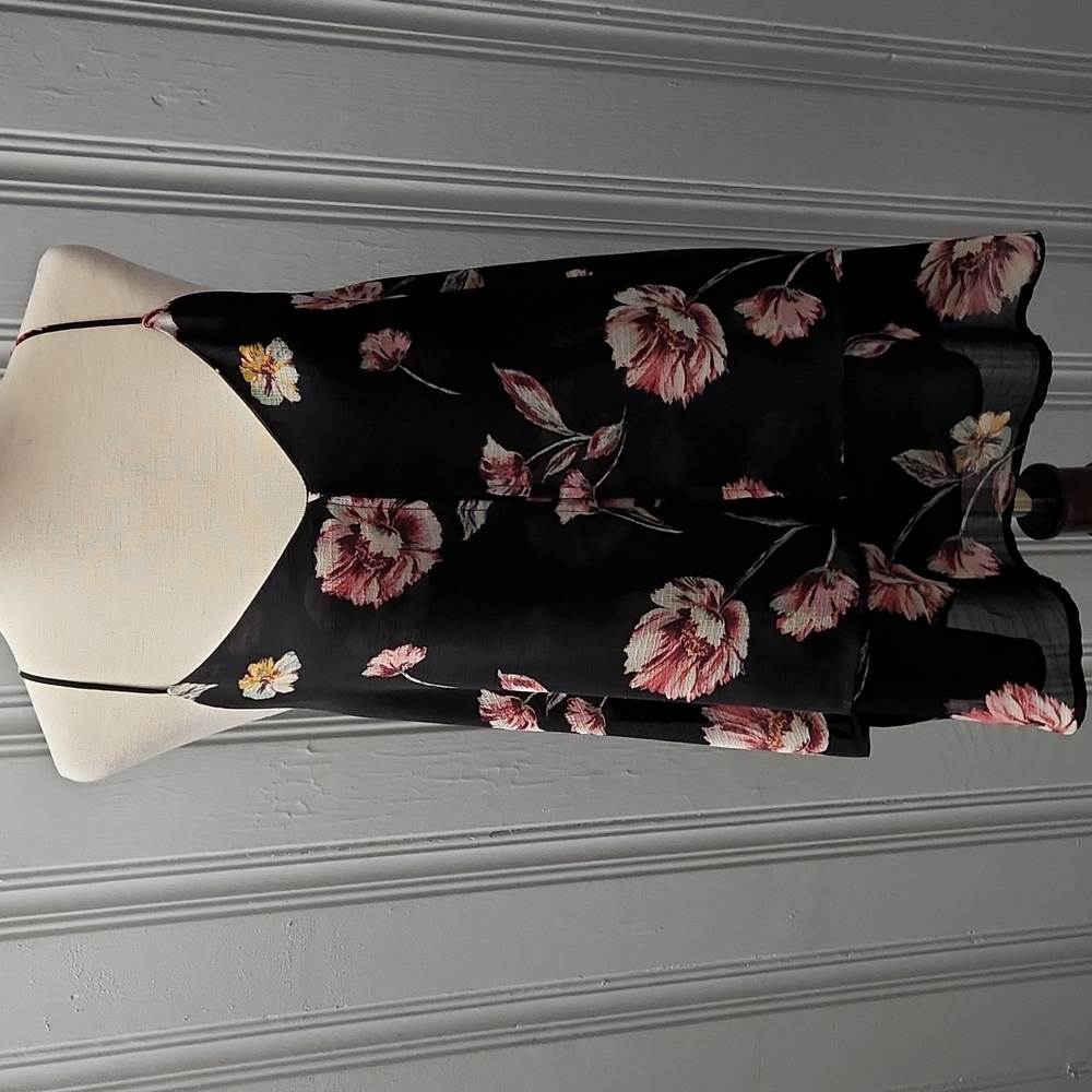 *SALE! Crescent  Black Floral Tunic